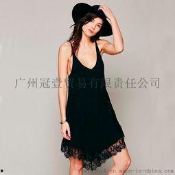 成人蕾丝吊带睡衣裙视频,尽享夜晚优雅风情