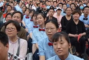 农村成人典礼视频,见证青春蜕变，共筑美好未来