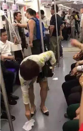 成人吸痰过程视频,专业护理操作详解